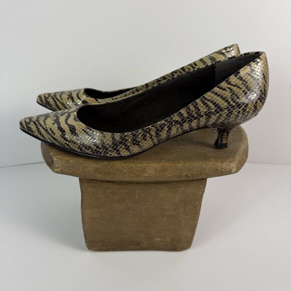 Womens Stuart Weitzman Python Snakeskin Leather Kitten Heels 6.5 - Picture 3 of 13